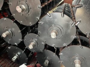 Катки прикатывающие и кронштейны для культиваторов: полный цикл изготовления Катки прикатывающие и кронштейны для культиваторов: полный цикл изготовления